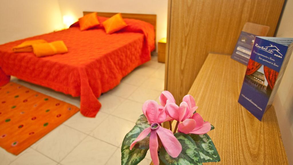 Rental In Rome Celeste Apartment الغرفة الصورة