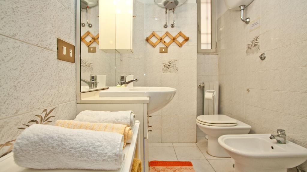Rental In Rome Celeste Apartment الغرفة الصورة